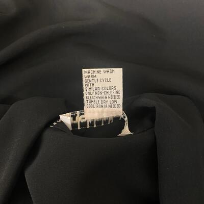 NOTATIONS - QUALITY WOMENâ€™S TOP - SIZE L