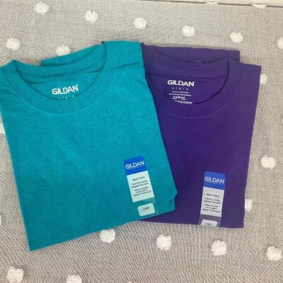 NWT - GILDAN - SHIRT BUNDLE - SIZE L