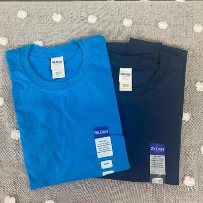 NWT - GILDAN - SHIRT BUNDLE - SIZE L
