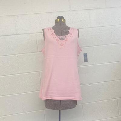 NWT CLASSIC ELEMENTS - DETAILED WOMENâ€™S TOP - SIZE L