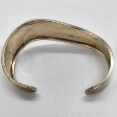 LOT 4RP: Vintage Hand-Crafted Sterling Braclet Cuff