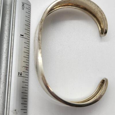 LOT 4RP: Vintage Hand-Crafted Sterling Braclet Cuff