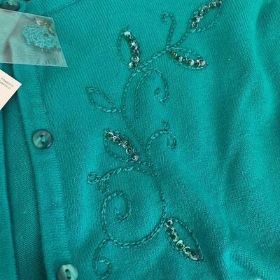 NWT - CLASSIC ELEMENTS - DETAILED BUTTON UP WOMENâ€™S CARDIGAN - SIZE XL