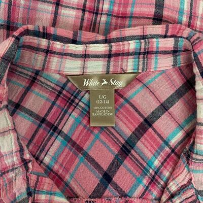 WHITE STAG - FUN PLAID WOMENâ€™S TOP - SIZE L