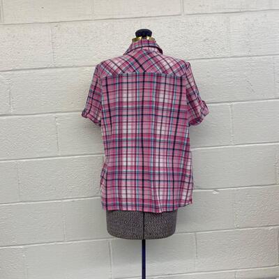 WHITE STAG - FUN PLAID WOMENâ€™S TOP - SIZE L