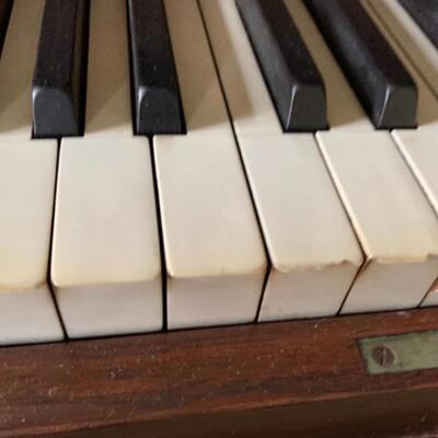 Antique mid to late 1880s upright Piano Wm Knabe & Co. - working condition