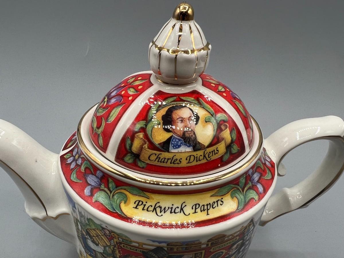 Retro James Sadler Classic Collection England Charles Dickens Pickwick