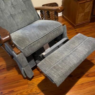 Vintage Wood Trim Lazy Boy Rocker/Recliner