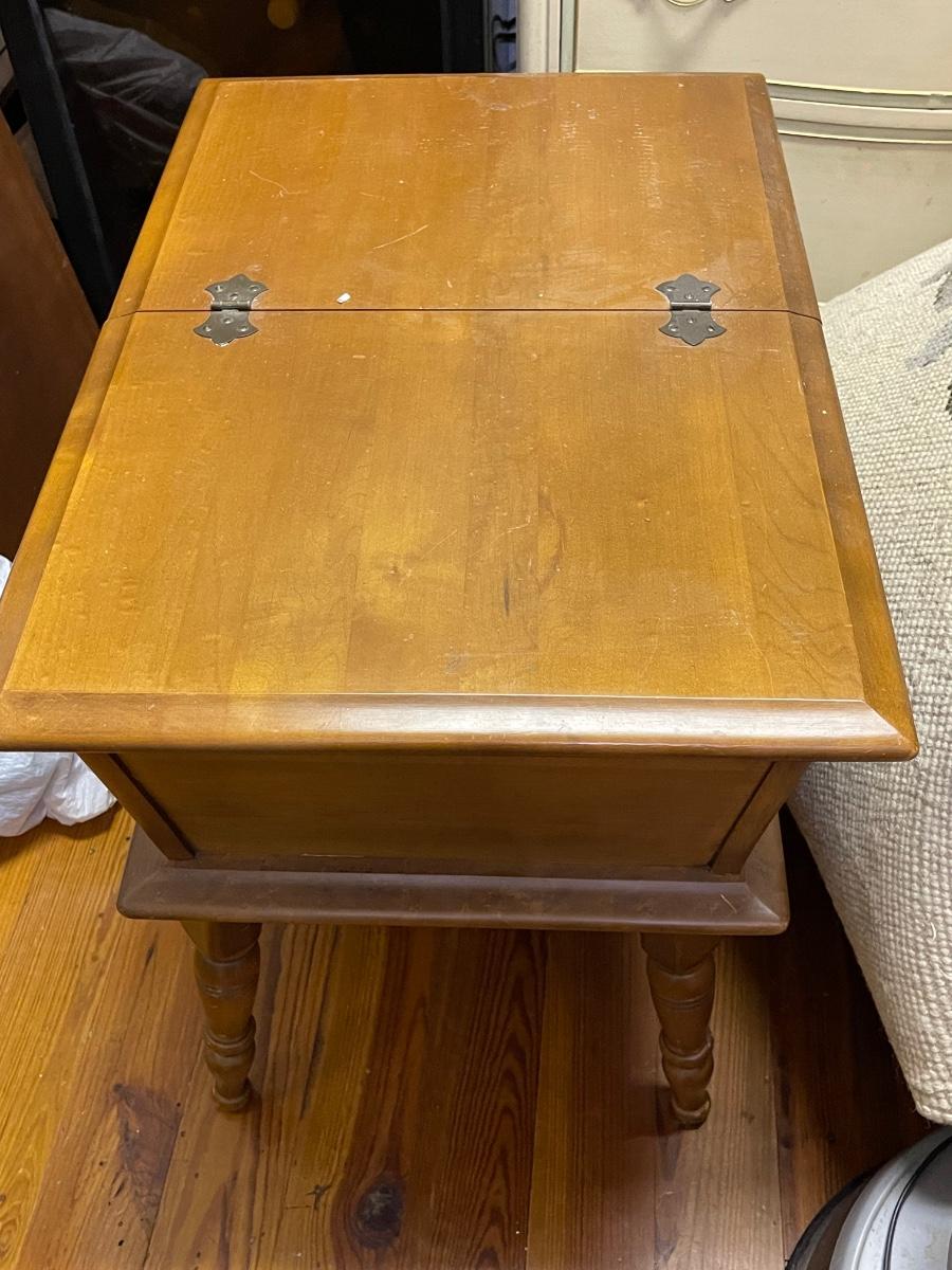 Hard Rock Maple Dough Box End Table