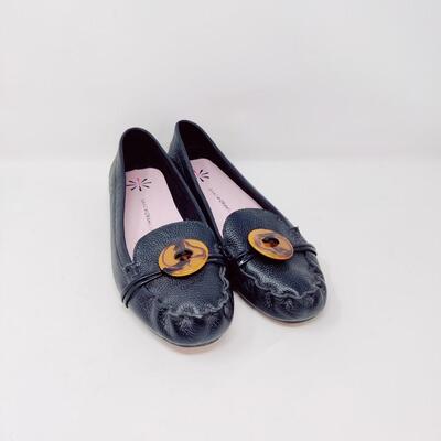 ISAAC MIZRAHI LIVE! WOMEN'S BLACK LEATHER FLATS SIZE 10 M
