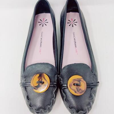 ISAAC MIZRAHI LIVE! WOMEN'S BLACK LEATHER FLATS SIZE 10 M