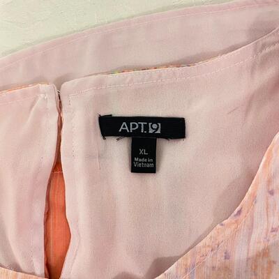 APT. 9 - SUPER CUTE WOMENâ€™S TOP - SIZE XL