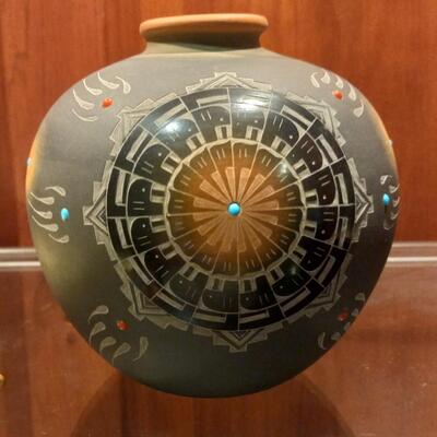 Santa Clara Pot By Ron Suazo