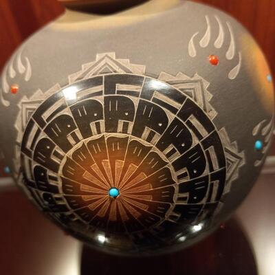 Santa Clara Pot By Ron Suazo