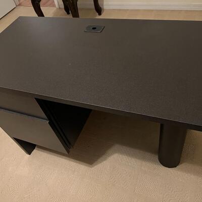 2 Drawer desk with keys.