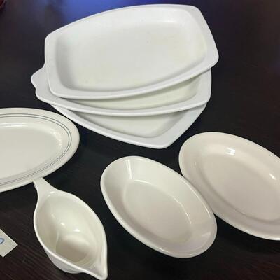 Kitchen dishes and accessories