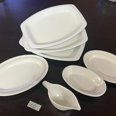 Kitchen dishes and accessories