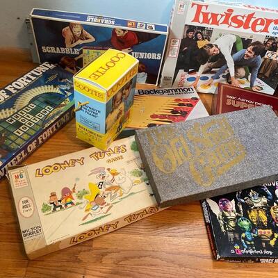 1B16 various games, unsure if all contents are there