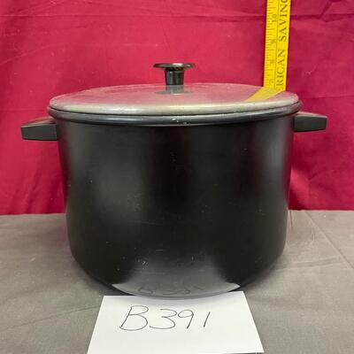 Large stockpot