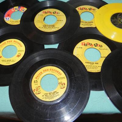 VINTAGE CHILDRENS SONGS ON 45 LP'S