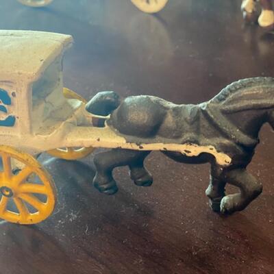 Vintage Cast Iron Ice Truck and Horse