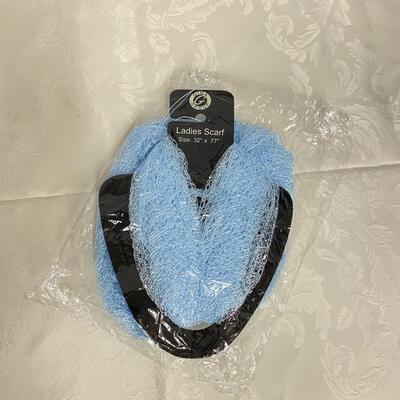NWT - GINA GROUP - LADIES SCARF - LIGHT BLUE