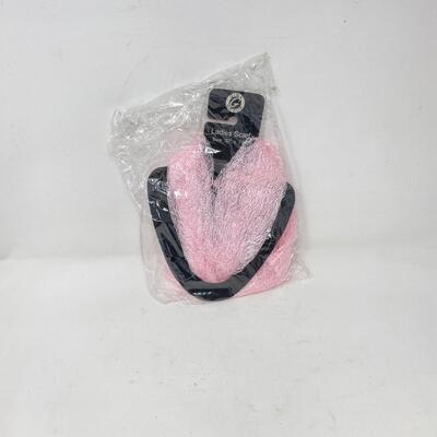 NWT - GINA GROUP - LADIES SCARF - PINK