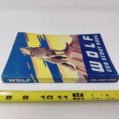 VINTAGE 1965 WOLF CUB SCOUT BOOK