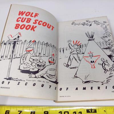 VINTAGE 1965 WOLF CUB SCOUT BOOK