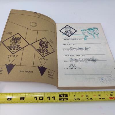 VINTAGE 1967 BEAR CUB SCOUT BOOK