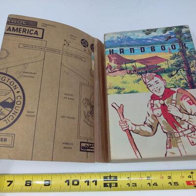 VINTAGE 1960'S BOY SCOUT HANDBOOK