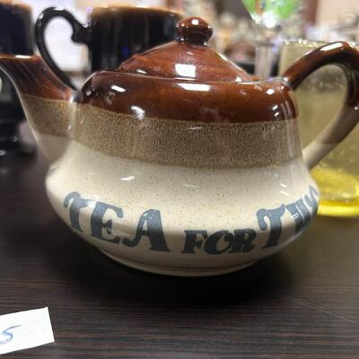 Varieties of glasses and teapot