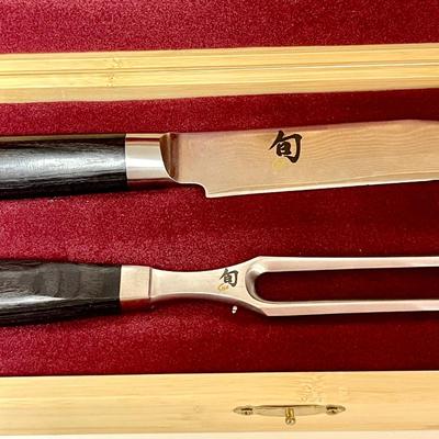 LOT 66   JAPANESE SHUN CARVING BOXED SET NEVER USED