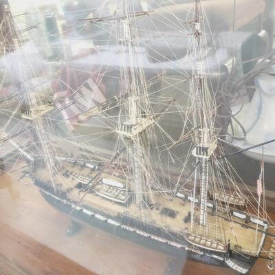 AMAZING LARGE ENCASED MODEL USS CONSTITUTION SHIP