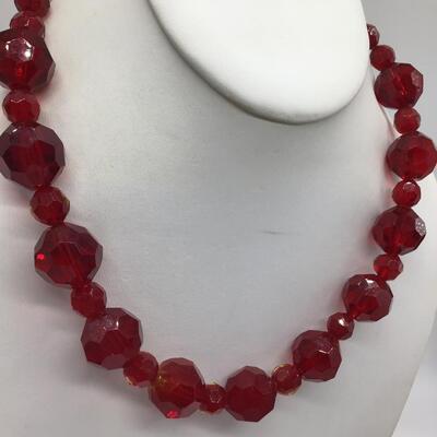 Heavy Red  Glass Beaded Necklace. Pretty ðŸ˜
