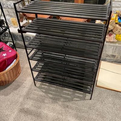 Metal shoe rack