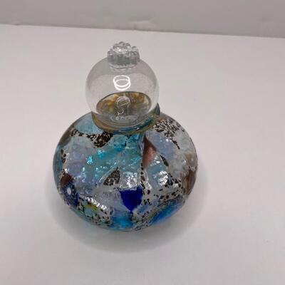 Perfume bottle