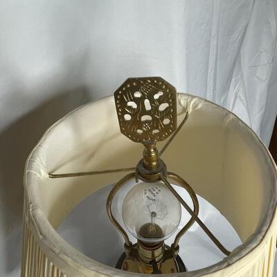 Vintage Asian Ginger Jar Lamp and Silk Shade with Asian Finial