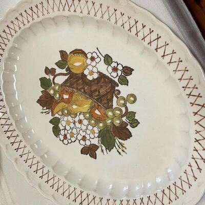 1960 Fruit Basket Metlox Poppy Trail Vernon Dinnerware Set - 1074