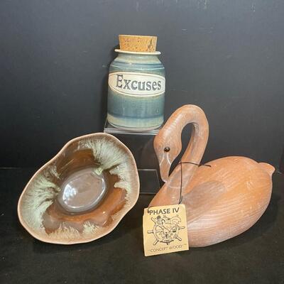 Lot 46 Assorted Home decor