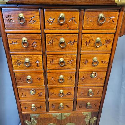 BEAUTIFUL ASIAN APOTHECARY MULTIDRAWER CABINET