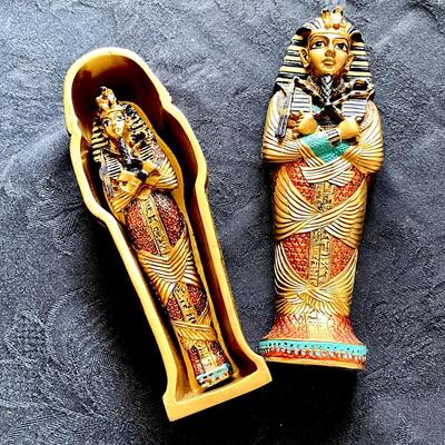 LOT 69  KING TUT EGYPTIAN MODEL SARCOPHAGUS WITH PHARAOH INSIDE.