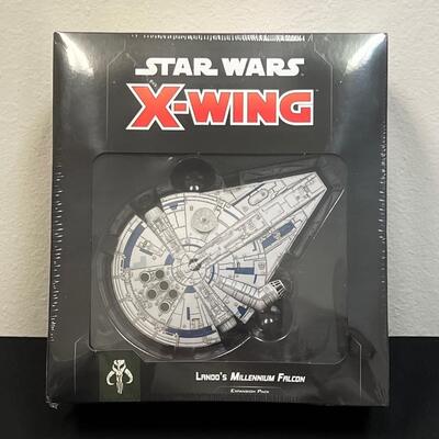 DISNEY ~ Star Wars ~ X-Wing ~ Landoâ€™s Millennium Falcon
