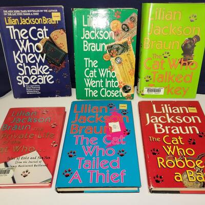 The Cat Who... Book Lot 1