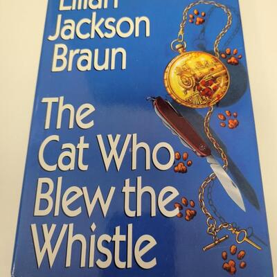 The Cat Who... book Lot 2