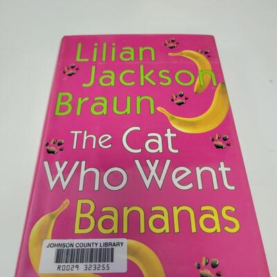 The Cat Who... book Lot 2