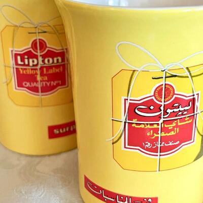 LOT 74  ENGLISH & ARABIC LIPTON TEA MUGS COMMUNICATION PROMOTION