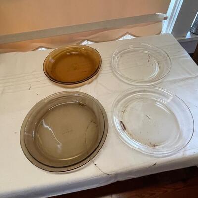 Set of 4 Pyrex Pie Dishes