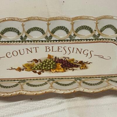 Ruffled Ceramic Count Blessings Serving Plate