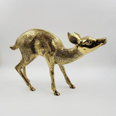 FANTASTIC VINTAGE LARGE BRASS FAWN FIGURINE-MADE IN KOREA